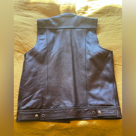 Crank and stroker leather vest, worn twice basically brand new. Brown size small - Picture 3 of 3